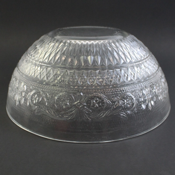 KIG Malaysia Fleur De Lis Clear Glass Serving Bowl 10"