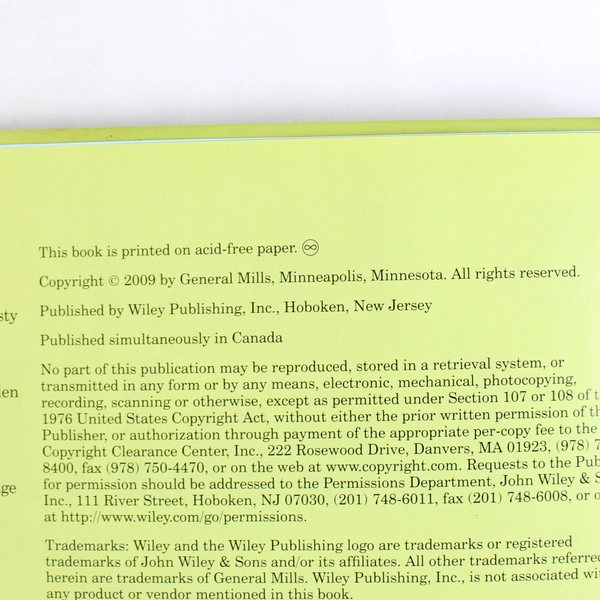 Pillsbury Fast and Healthy Cookbook Pillsbury Company Staff 2009 Hardcover
