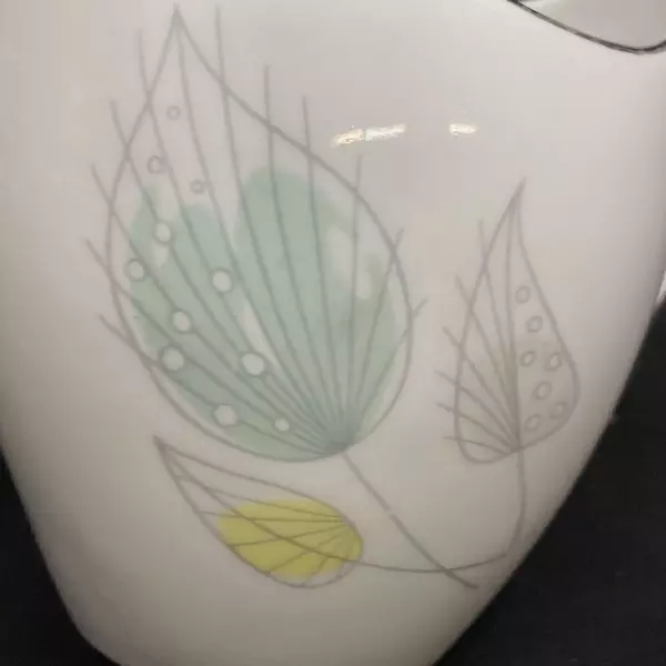 Vintage Seltzmann Weidden E. Isolde Creamer White Leaf Pattern