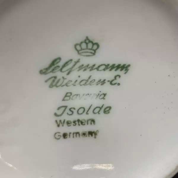 Vintage Seltzmann Weidden E. Isolde Creamer White Leaf Pattern