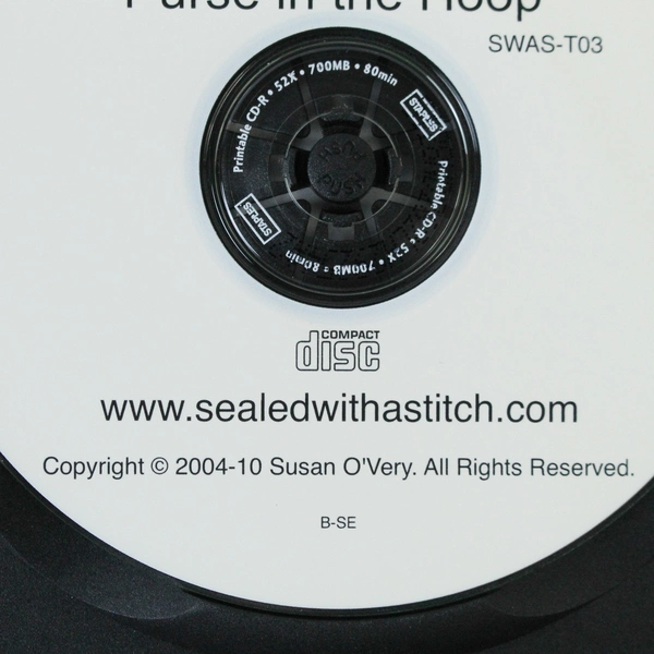 Sealed With A Stitch Purse in the Hoop CD SWAS-T03 2004 - Pre-Owned