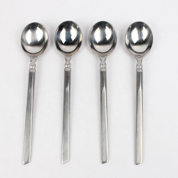 Set of 4 Everbrite Perfection Stainless Steel Teaspoons