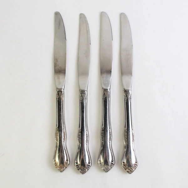 Set of 4 Oneida Mansfield Stainless Steel Hollow Dinner Knives