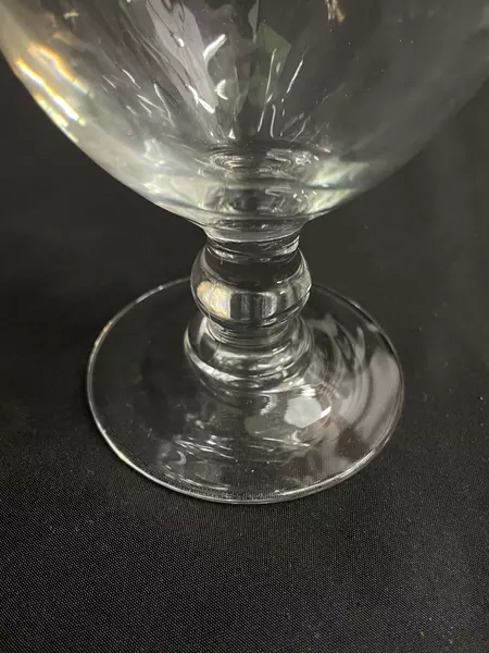 Cheers Boston Beacon Hill Blizzard Footed Beer Glass