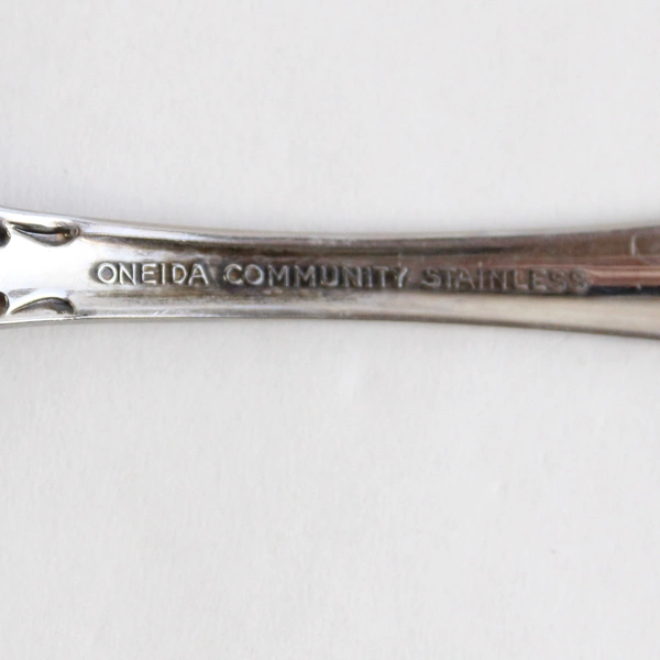 Oneida Chatelaine Stainless Steel Pierced Serving Spoon