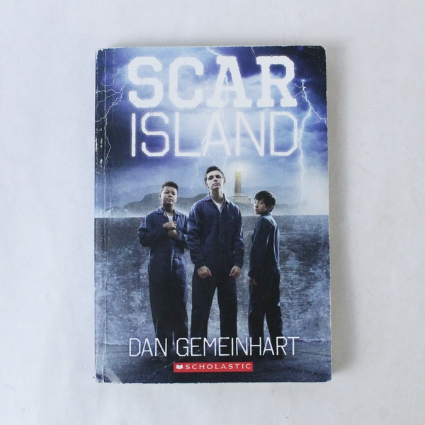 Scar Island by Dan Gemeinhart 2017 Paperback - Good Condition