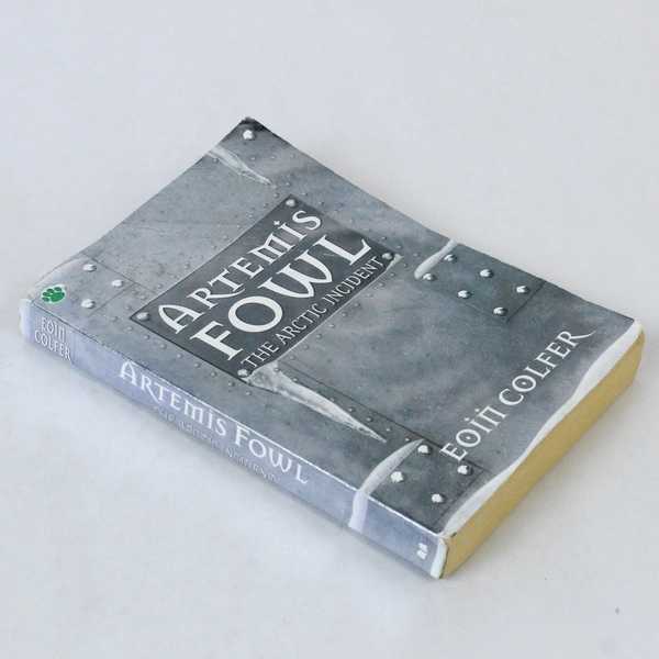 Artemis Fowl: The Arctic Incident by Eoin Colfer 2002 Paperback Good Condition