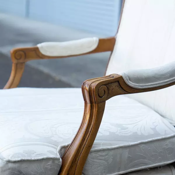 Vintage Lane The Hickory Tavern Collection Louis XV Style Arm Chair