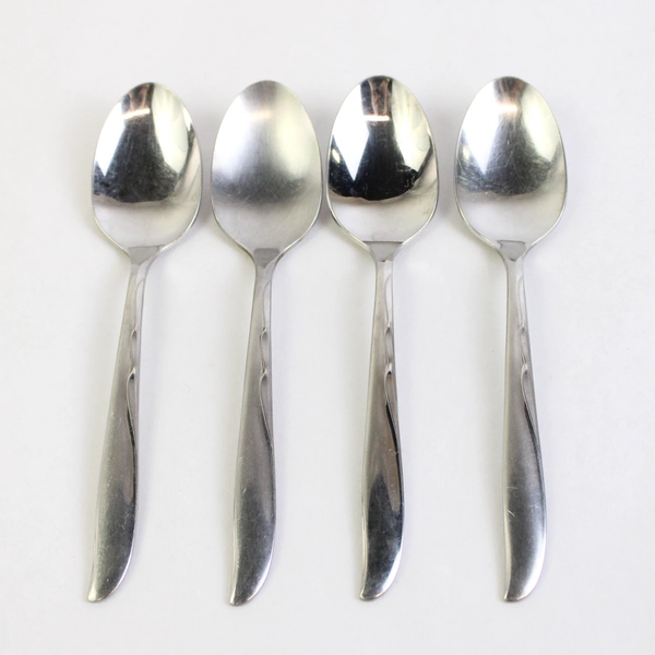 Lot of 4 Duchess DCS2 Teaspoons Stainless Steel Durable Flatware Cutlery 