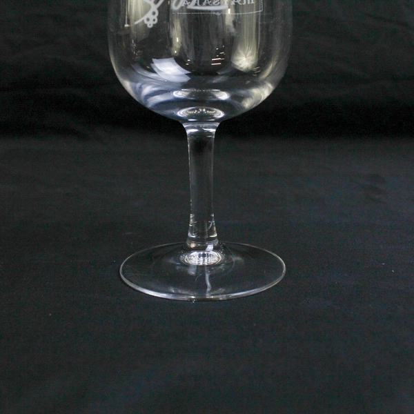 Set of 2 Maysara Winery 7" Arc Wine Glasses - Pre-Owned Barware