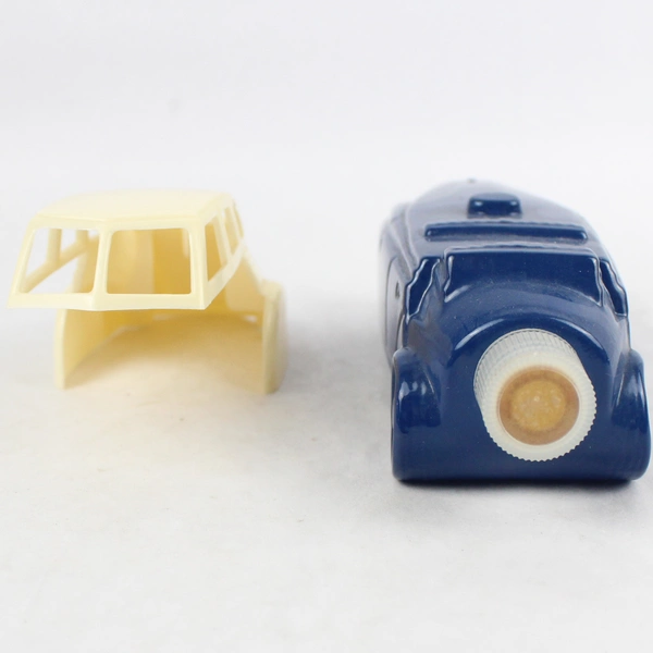 Avon Chrysler Town and Country Decanter Wild Country After Shave Empty Bottle