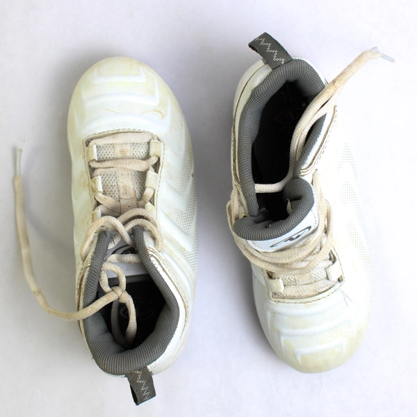 Athletic Works 11 Youth White Football Cleat Shoes