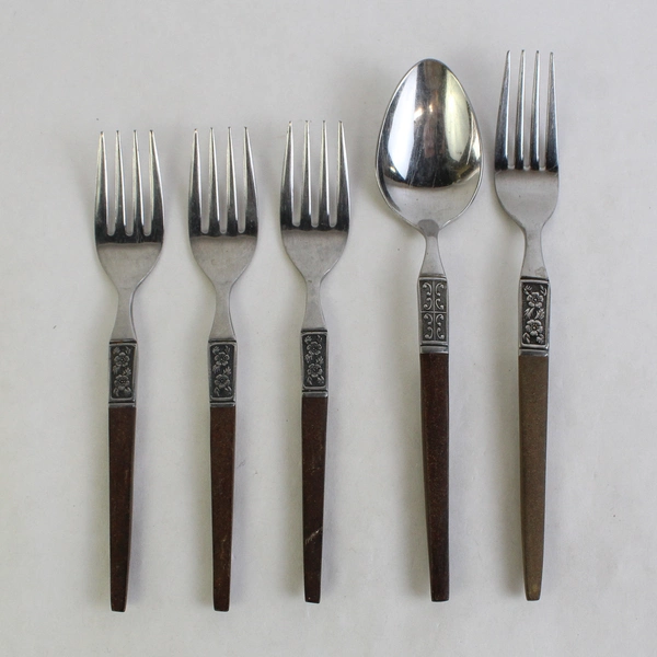 Lot Of 5 Ekco Silver Flatware 4 EKS14 Forks & 1 La Joya Soup Spoon