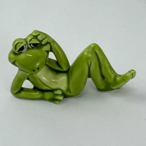 3 Piece Norcrest Japan Ceramic Frog Figurine Set Tumbling Thinking Hugging