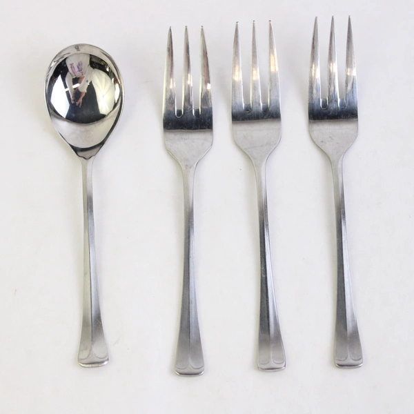 Lot Of 4 Ekco Silver Flatware Colonial Richmond 3 Salad Forks, 1 Teaspoon