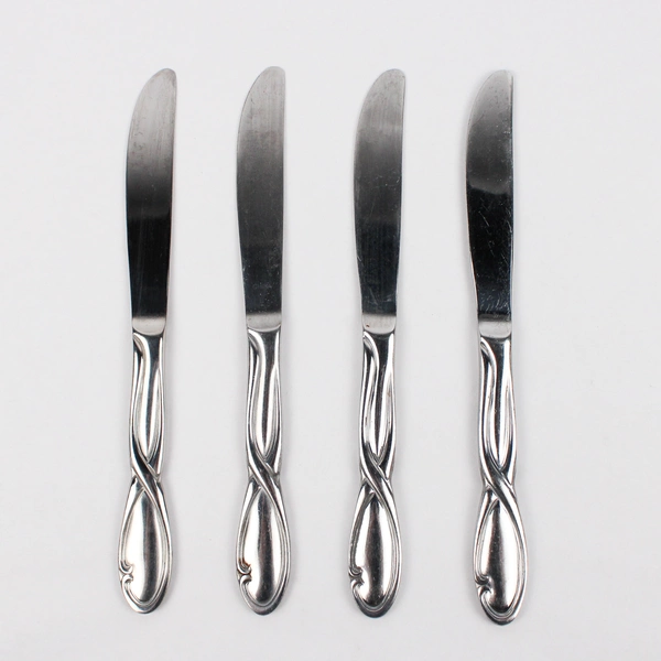 Set of 4 Farberware Trieste Stainless Steel Dinner Knives