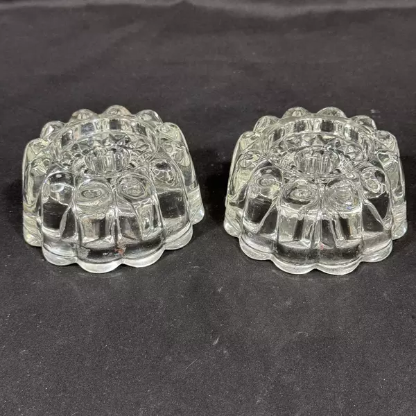 Set of 2 Princess House 3-Way Ribbed Scalloped Candle Holders #438