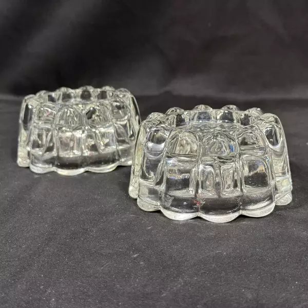 Set of 2 Princess House 3-Way Ribbed Scalloped Candle Holders #438