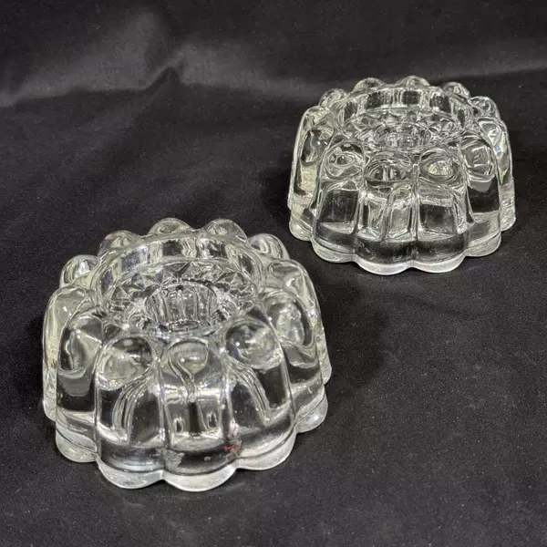 Set of 2 Princess House 3-Way Ribbed Scalloped Candle Holders #438
