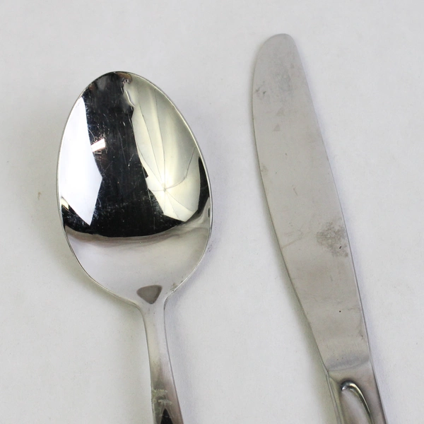 Lot Of 4 Farberware Flatware Spirit (Stainless) 2 Soup Spoons & 2 Solid Knifes