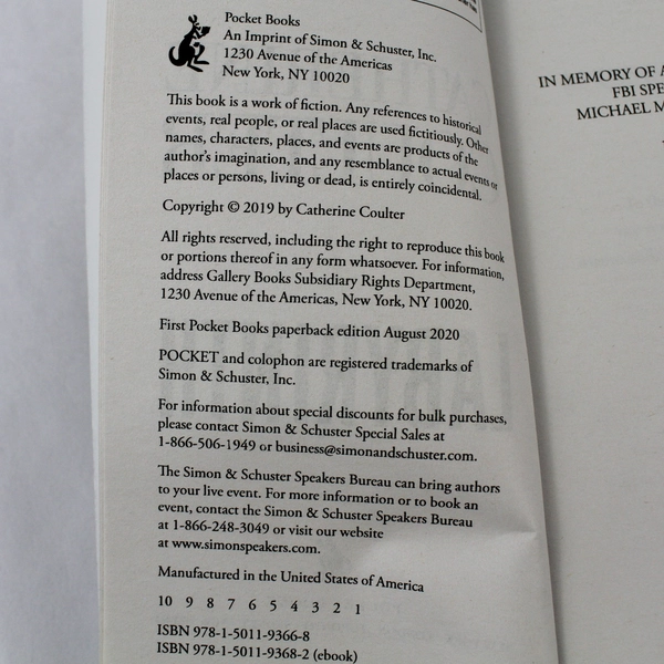 Labyrinth by Catherine Coulter 2020 FBI Thriller Paperback - Pre-Owned