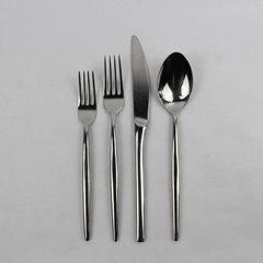 Set of 4 SR by Laura Moraine Showroom, 18/10 Stainless Steel Flatware