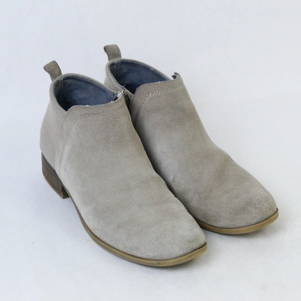 Toms Light Gray Deia Women's Size 8 Slide-On Zipper Booties - Pre-Owned