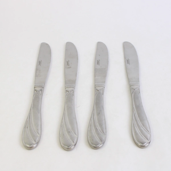 Lot of 4 Cambridge Flatware Zinnia Sand (Stainless) Modern Solid Knife