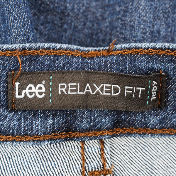 Lee Relaxed Fit Medium Wash Tapered Jeans Women's Size 10 Petite