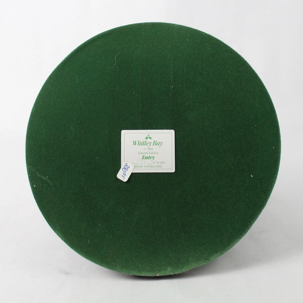 1989 LE Whitley Bay Hand Crafted Porcelain Sculpture Entry By Lawrence Heyda 