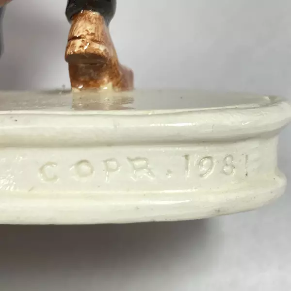 1981 Sebastian Ichabod Crane Miniature Figurine with Box & Leaflet 3.5"