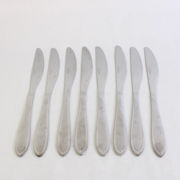 Lot of 8 Cambridge Flatware Yardena (Stainless) Modern Solid Knives