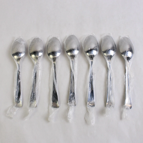 Lot of 7 Cambridge Dana Frost Frost Teaspoons, 6 7/8" Stainless Steel Flatware