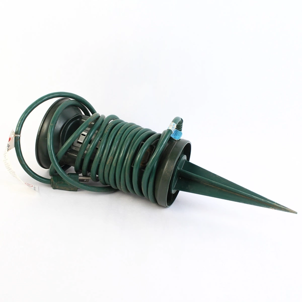 Woods Seasons Bright Outdoor 3-Outlet Yard Stake 