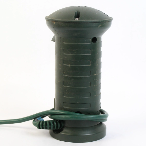 Woods Seasons Bright Outdoor 3-Outlet Yard Stake 