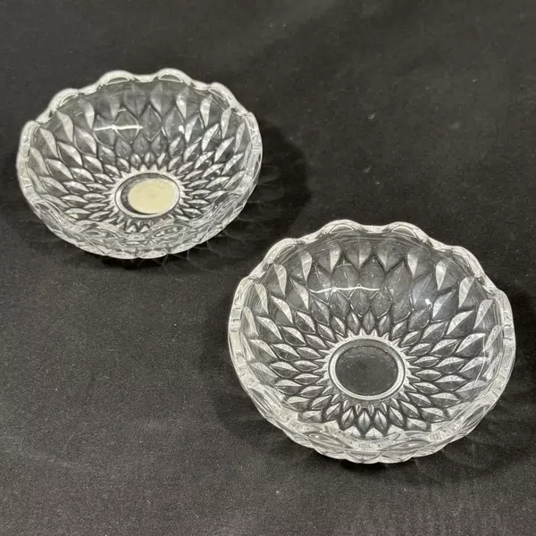 Lot of 2 1986 Avon Garanti Plus Cristal Trinket Bowls France Collectibles