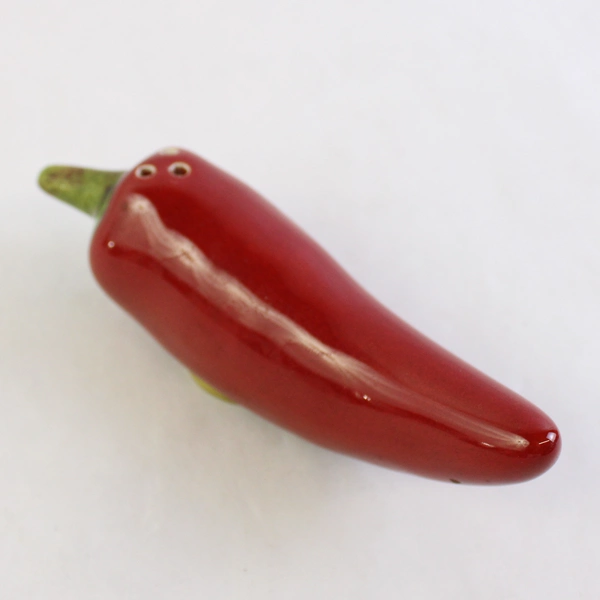 Set Of 2 Unbranded Ceramic Red Chili Pepper Salt & Pepper Shakers