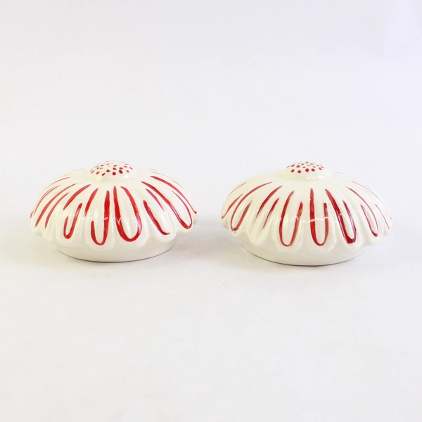 Set Of 2 Unbranded Ceramic Red On White Flower Salt & Pepper Shakers