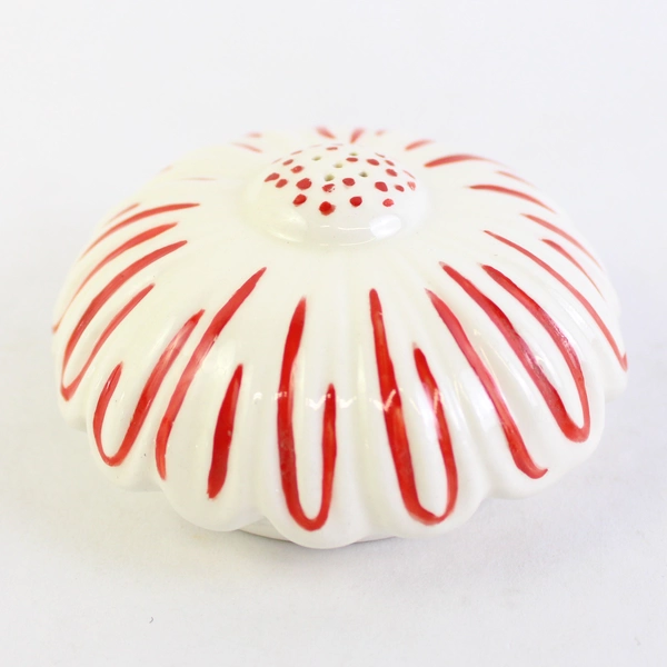Set Of 2 Unbranded Ceramic Red On White Flower Salt & Pepper Shakers