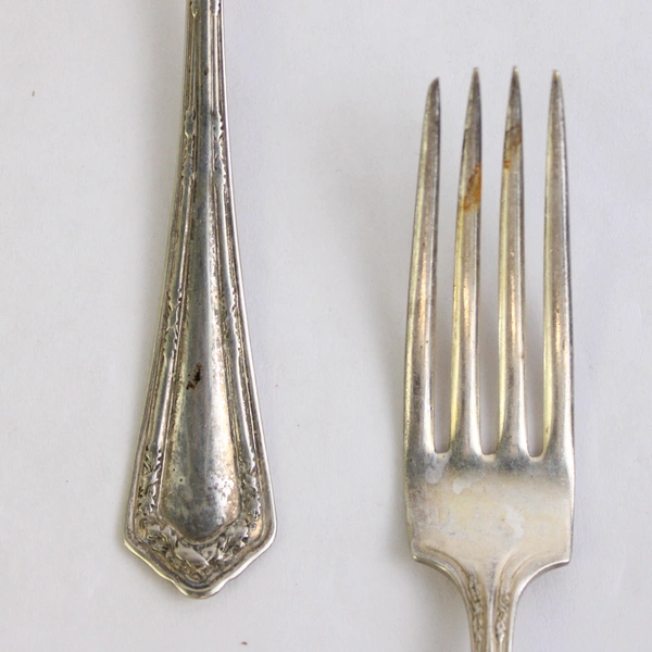 Lot of 3 WM Rogers & Son Forks, Five Model 7" AA Silverplate Flatware