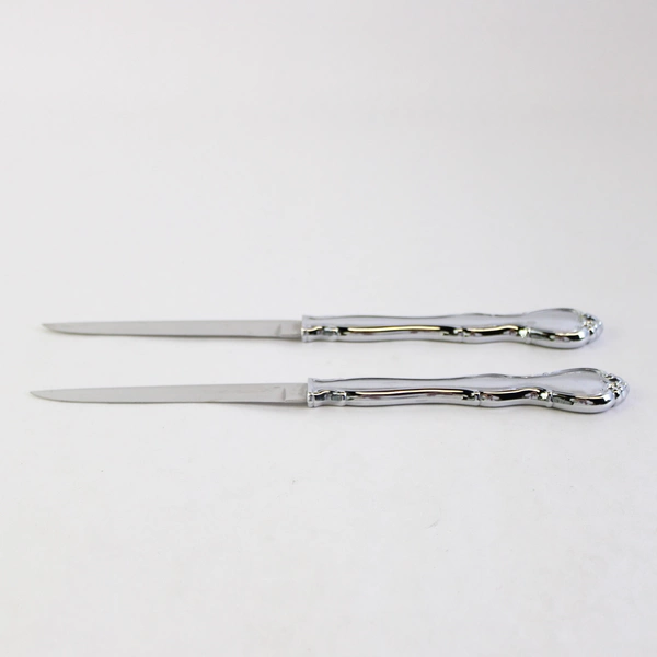 Lot of 2 Carvel Hall CVH 1 Steak Knives, 8 3/8" Stainless Steel Flatware