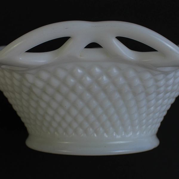 Vtg Imperial Milk Glass Open Lace Edge Hextagon Candy Bowl Tray 7.75" Diameter