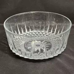Vintage Arcoroc France Starburst Glass Serving Bowl 7.75" Diamond Pattern
