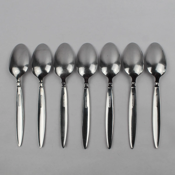 Lot of 7 Farberware Diner Place Oval Spoons, 7 3/8" Stainless Steel Flatware 