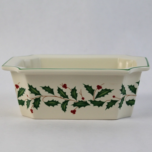Lenox American by Design Small Holiday Holly Pattern Love Dish With Box
