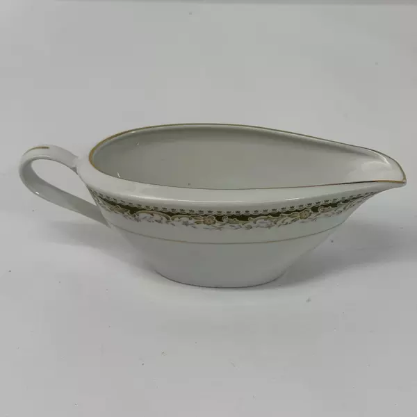 Vintage Signature Collection Fine China Queen Anne Gravy Boat