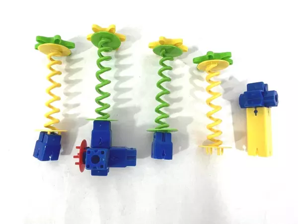 Learning Journey STEM Gears Bionic Bug & Quirky Copter Set - Pre-Owned