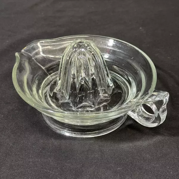Vintage Clear Pressed Glass Manual Citrus Juicer Reamer with Handle & Spout 8"