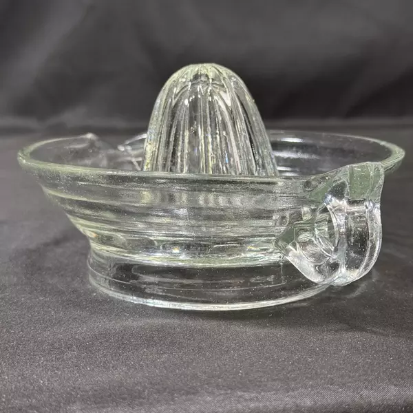 Vintage Clear Pressed Glass Manual Citrus Juicer Reamer with Handle & Spout 8"