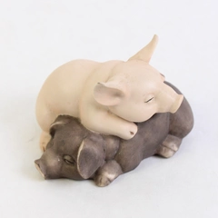 Vintage 1988 Enesco 2.25" Ceramic Pigs Couple Figurine Collectible